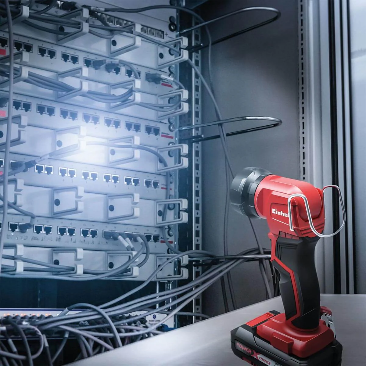 Lámpara inalámbrica 18 V + batería (4.0 ah) + cargador marca Einhell - Image 3