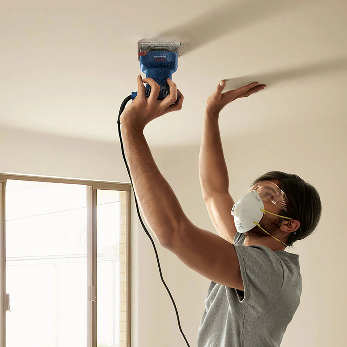 Lijadora Orbital 220W con 1 lija GSS 140 Bosch - Image 7