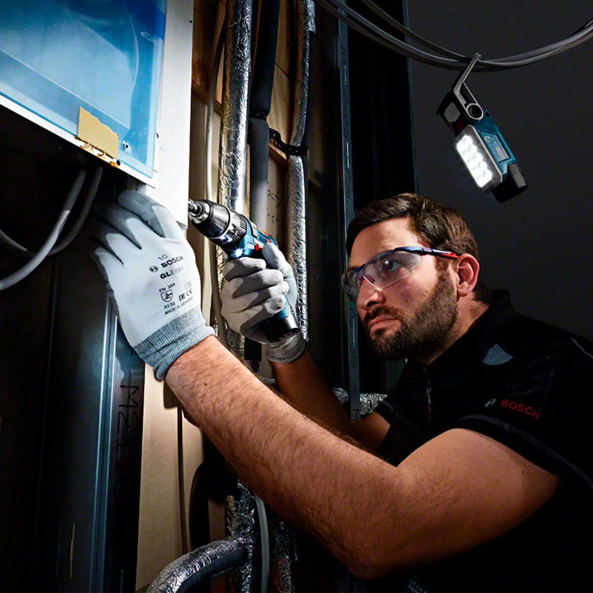 Linterna inalámbrica 12V, 330 Lm GLI 12V-330 Sin Bateria/Sin cargador Bosch - Image 6