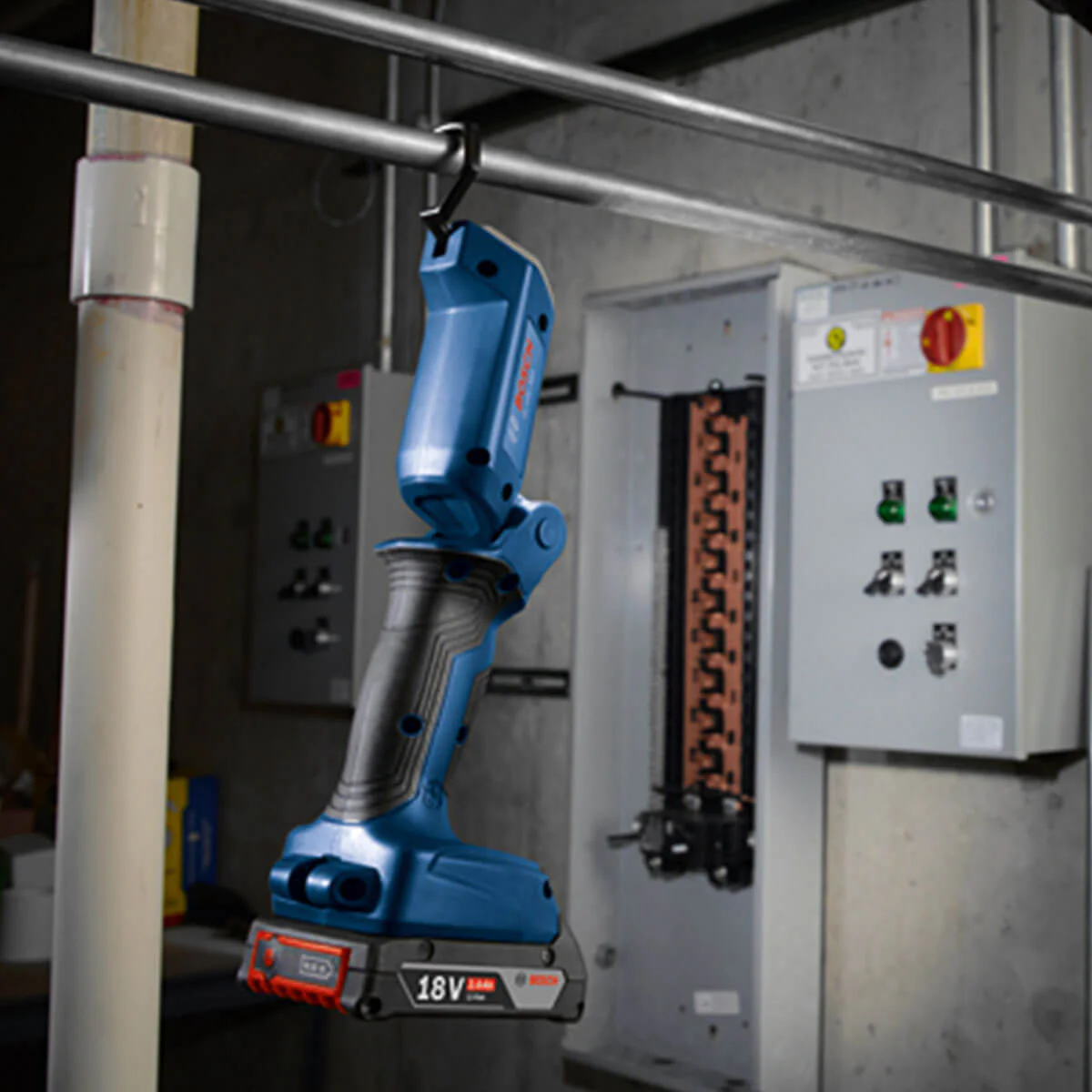 Linterna inalámbrica 18V GLI 18V-300 300 Lm Sin Bateria /Sin cargador Bosch - Image 9