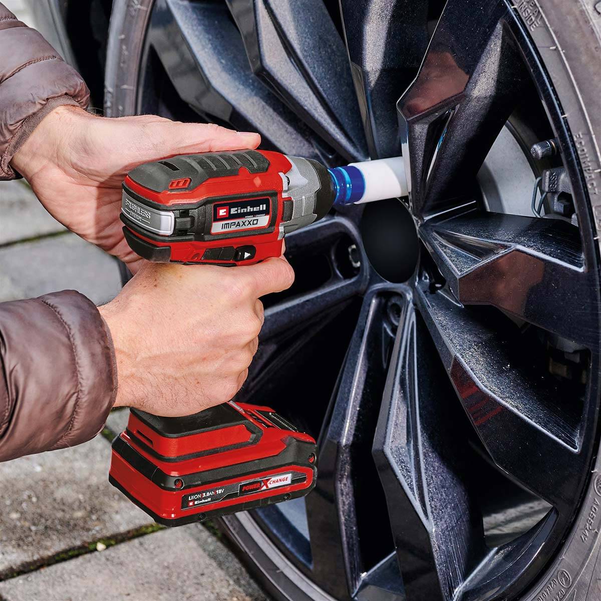 Llave de impacto inalámbrica brushless 18 V + batería (2.5 ah) + cargador  marca Einhell - Image 6