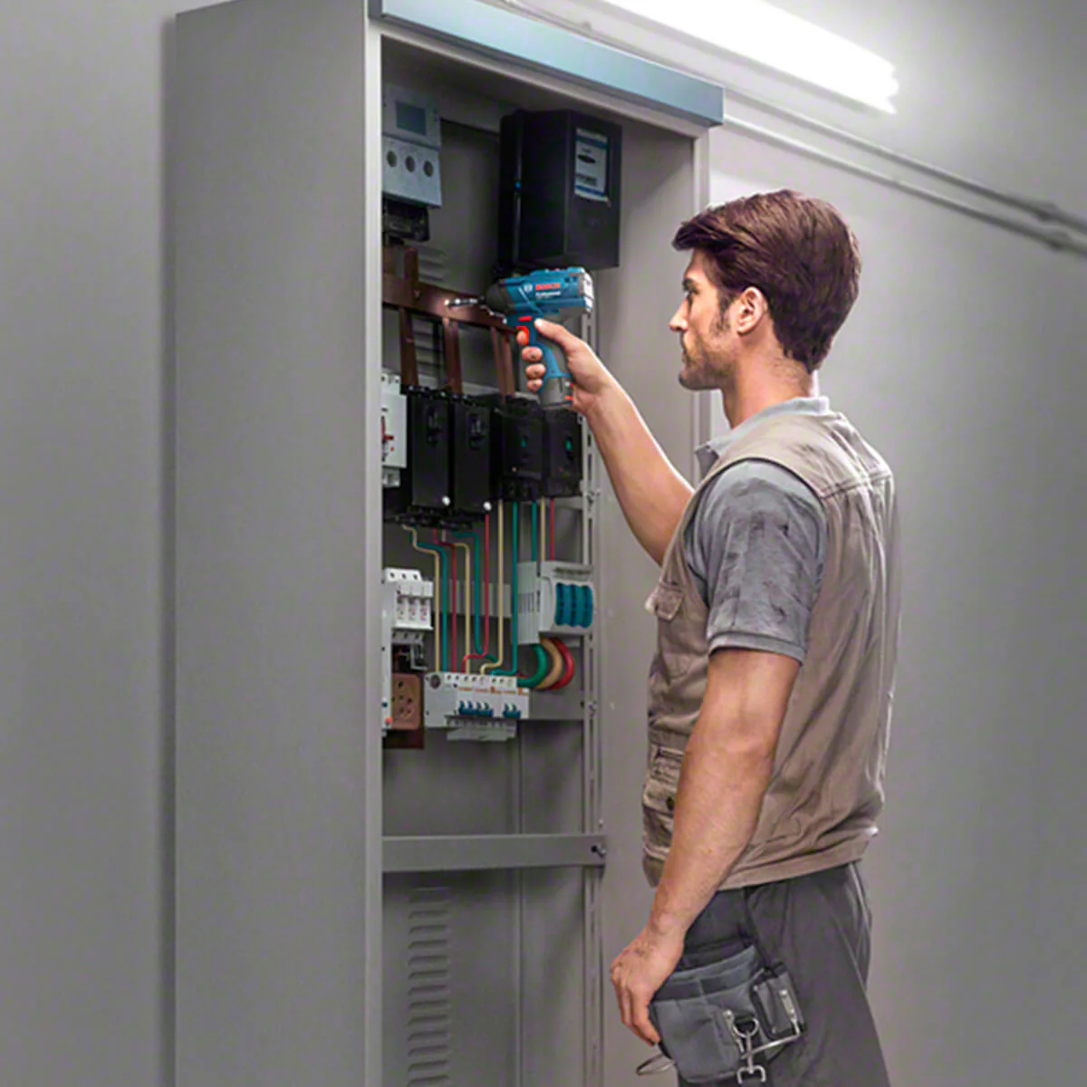 Taladro percutor 1/2" 12V GSB 120-LI y Llave de impacto 1/4" 12V 100Nm GDR 120-LI 2 Bat Bosch - Image 9